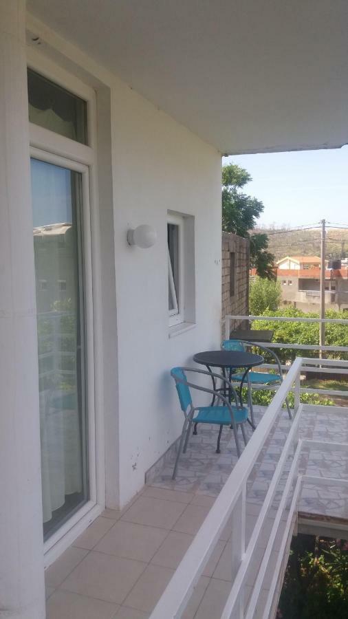 Mini Apartments Natasha Sutomore Exterior photo